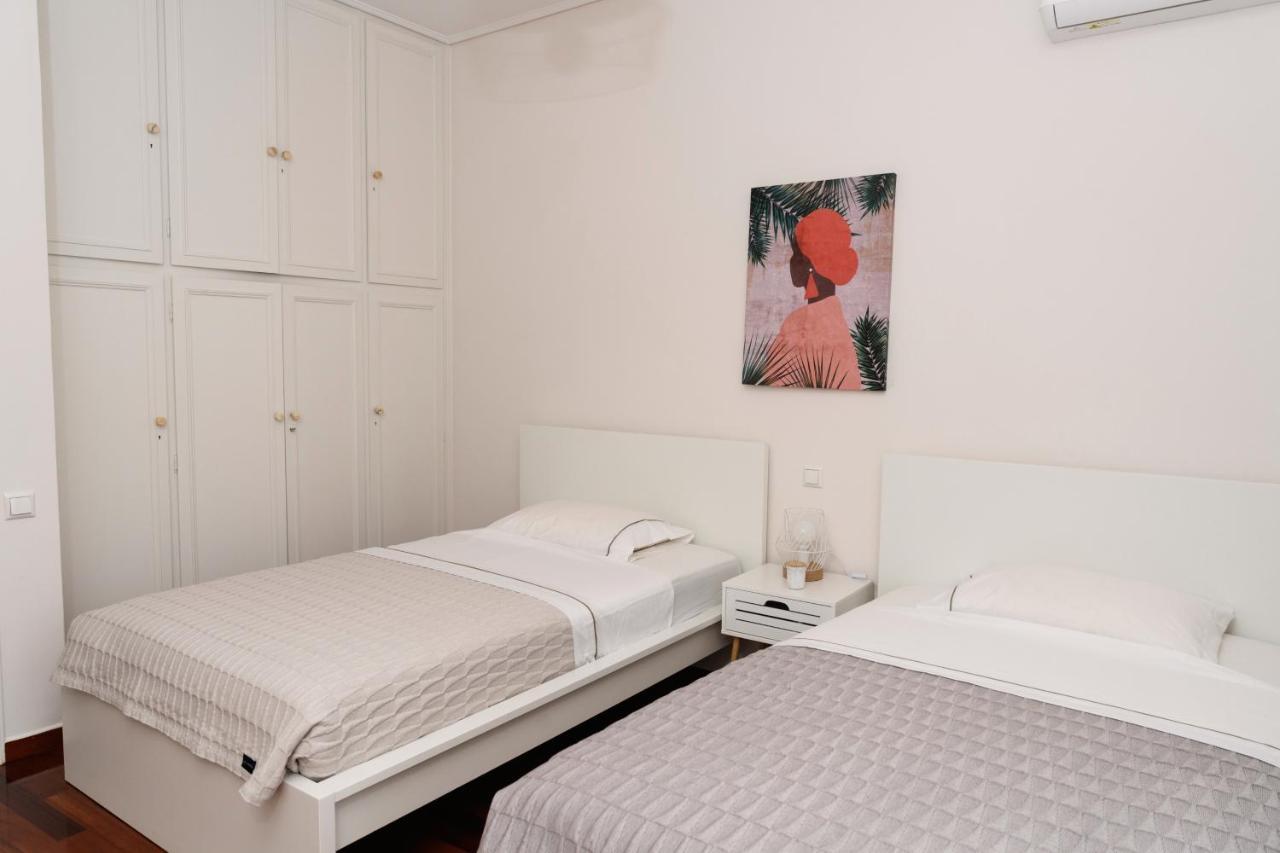 Visum Acropol ,3Br - Private Terrace-Jacuzzi - Amazing View Apartment Athens Exterior photo
