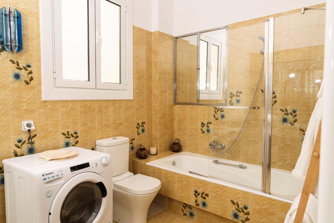Visum Acropol ,3Br - Private Terrace-Jacuzzi - Amazing View Apartment Athens Exterior photo